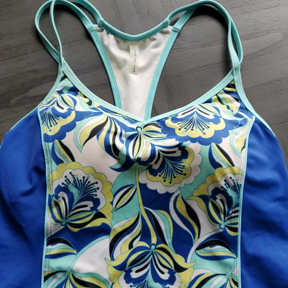 Lands' End Tankini Swim Suit Top - Picture 9 of 13